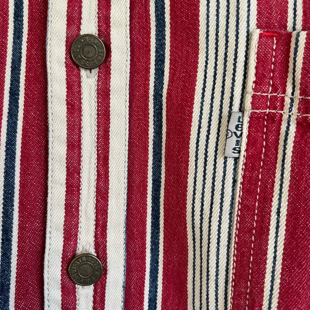 Vintage Levi’s Striped Button Up - Picture 4 of 5